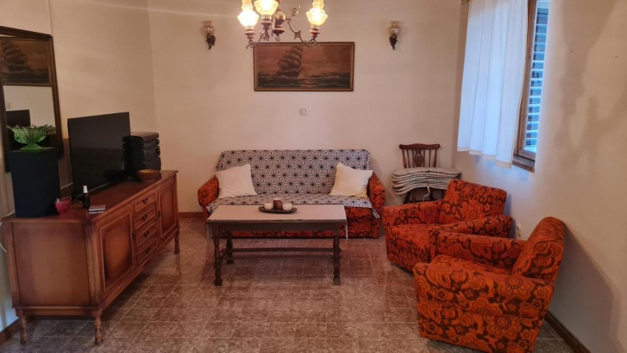 Seaside Apartments Τρογκίρ Εξωτερικό φωτογραφία